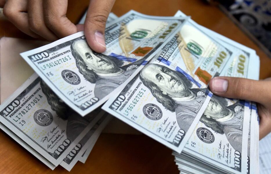 افسار نرخ ارز کشیده می&zwnj;شود؟