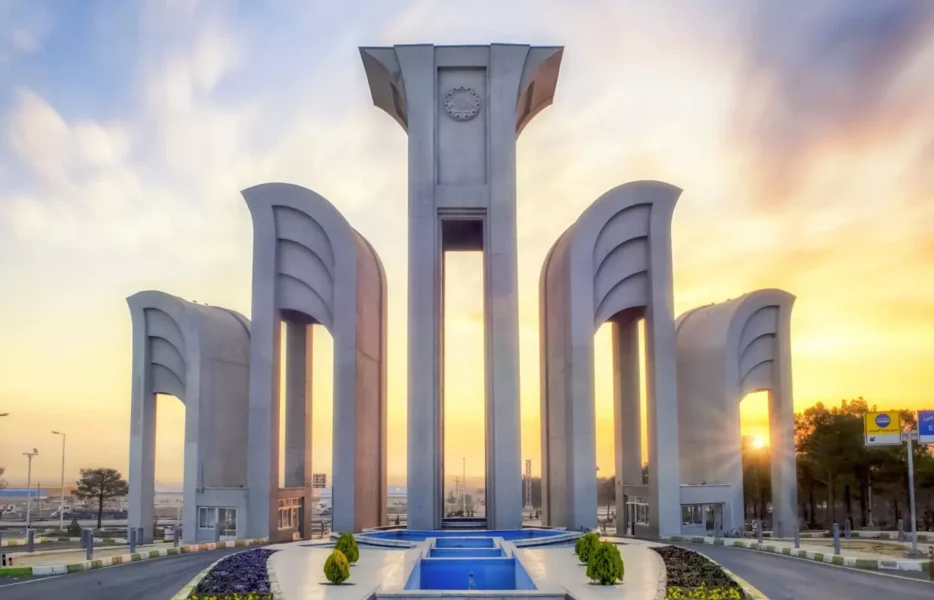 شبی علمی در دانشگاه صنعتی
