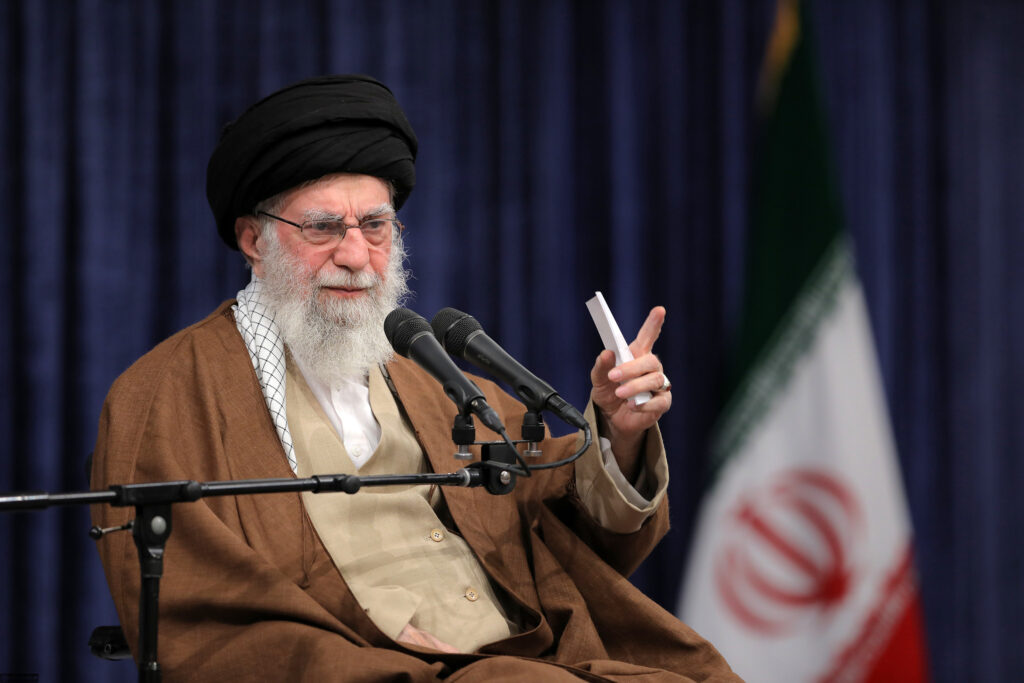قدر مقاومت و زبان بین‌الملل اسلامی - اصفهان زیبا