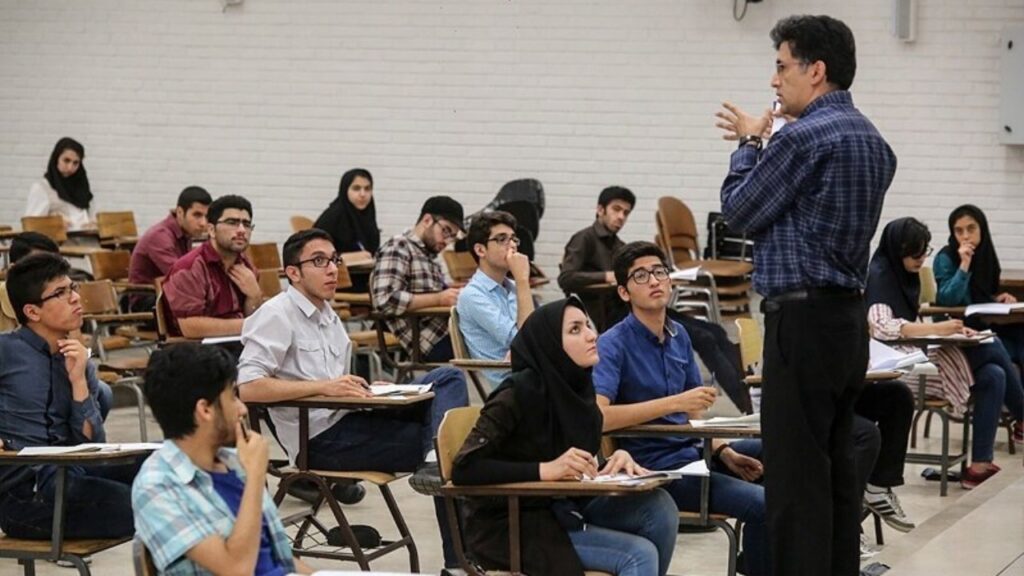 تشکل‌ها سرآغاز تحول‌ها / ضرورت تقویت جنبش‌های دانشجویی - اصفهان زیبا
