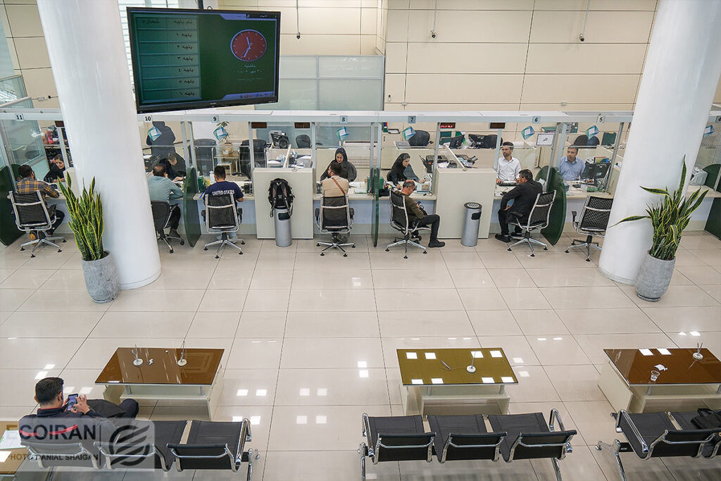 ضعف نظارتی؛ علت بنگاه‌داری بانک‌ها - اصفهان زیبا