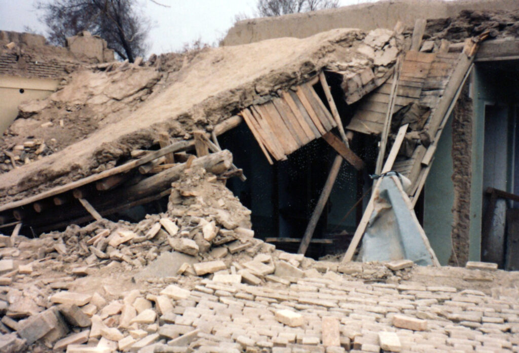 جنگ بزرگان، مرگ کودکان - اصفهان زیبا