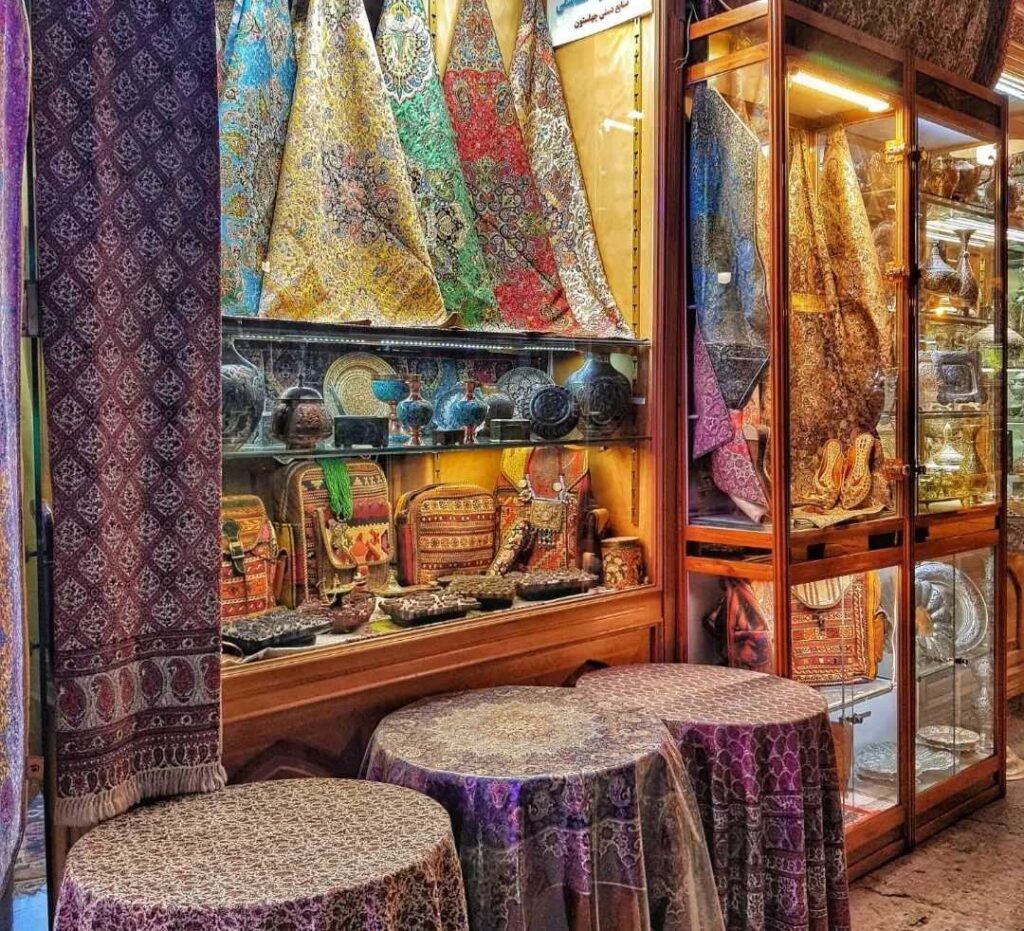 سفر به اصفهان آینده / خیالی به رنگ ترمه‌های نقش‌جهان - اصفهان زیبا