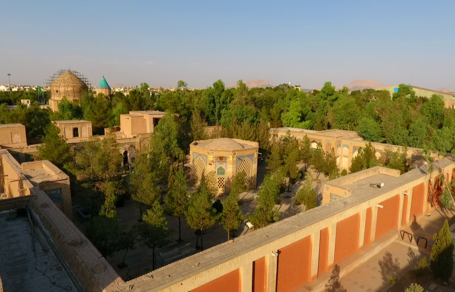 عالم بی مرز خاک