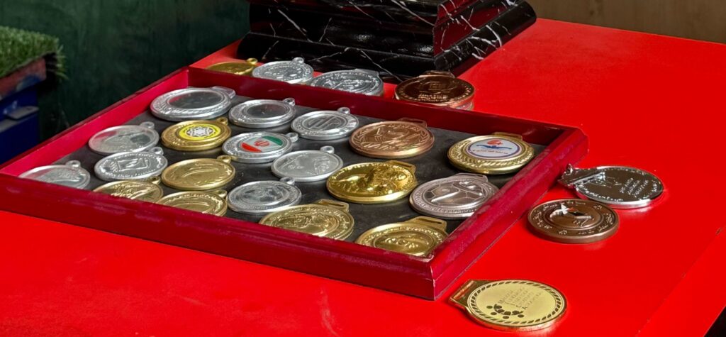 مدال‌ها کجا ساخته می‌شود؟ - اصفهان زیبا