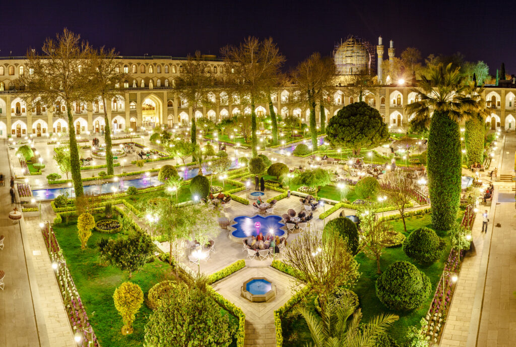 توریست سرای مجلل عباسی - اصفهان زیبا