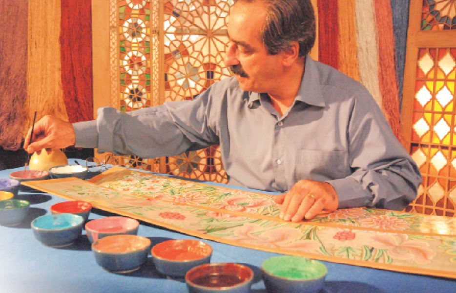 از نقاشی فرش تا پرواز سوی عرش