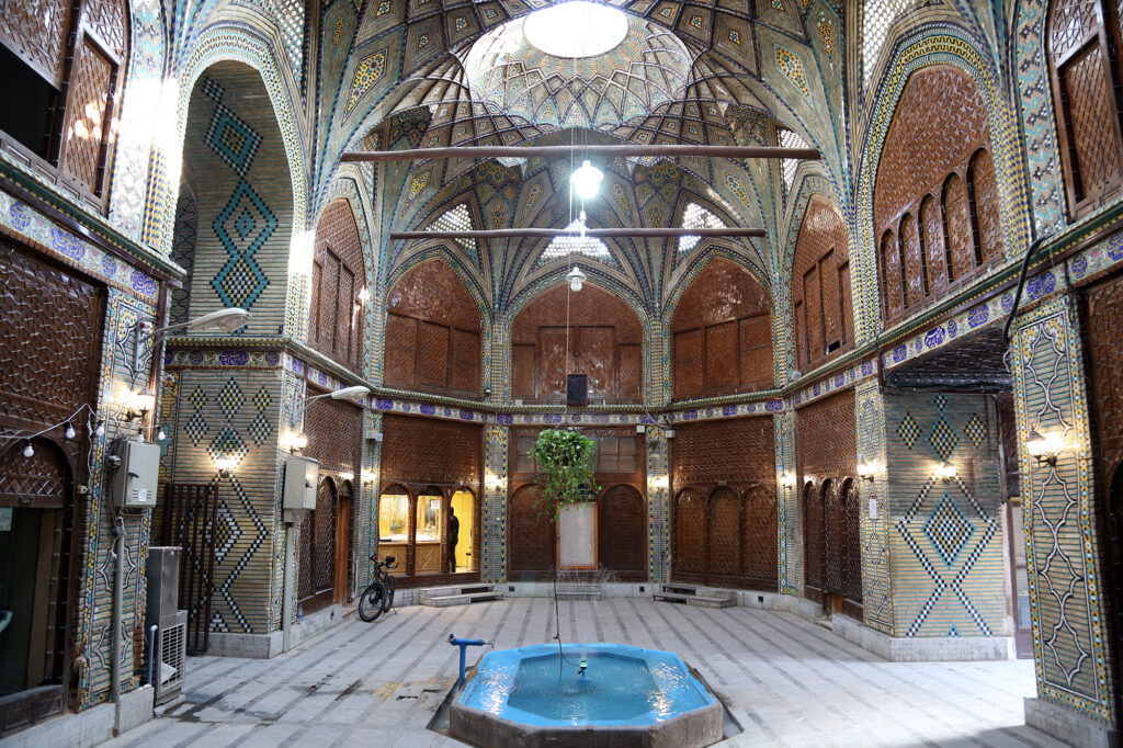 کتیبه سدر تیمچه ملک - اصفهان زیبا