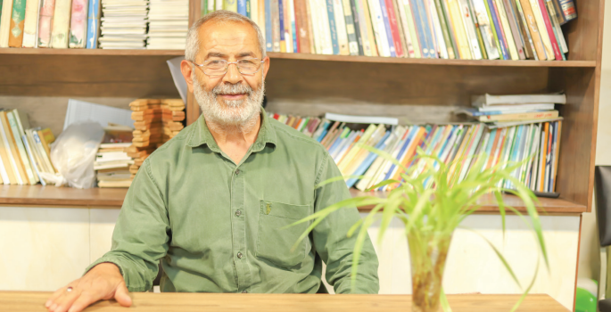 داماد کله‌قند می‌برد، بقچه آجیل می‌گرفت