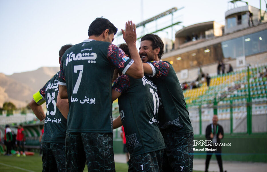 مصدومیت‌های سریالی هم مانع ذوب‌آهن نیست