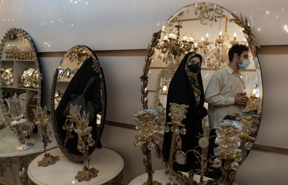 شرایط وام ازدواج ۱۴۰۴؛ راهکارهای رفع مشکلات بانکی