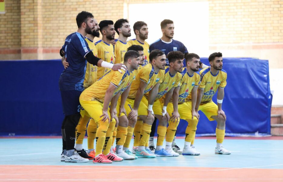 دو تیم اصفهانی معطل یک تصمیم