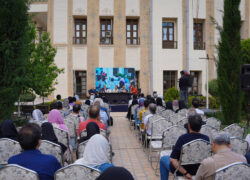 موزهراوی یا موزهبازی؟ موزهراوی یا موزهبازی؟