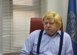 مالکیت آب باید به مردم بازگردد مالکیت آب باید به مردم بازگردد