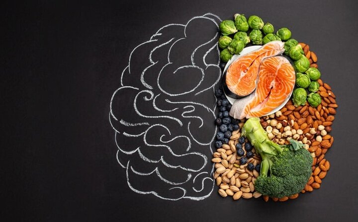 بهترین میوه‌ برای تقویت هوش و سلامت مغز