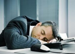 خطرات خواب‌آلودگی؛ بیشتر از آنچه که فکر می‌کنید