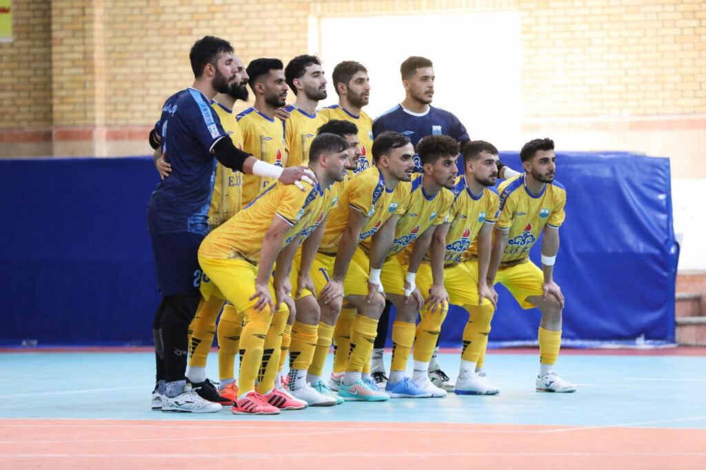 دو تیم اصفهانی معطل یک تصمیم - اصفهان زیبا