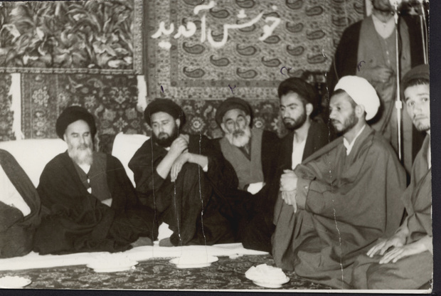 از نزدیکان همیشگی امام بودم