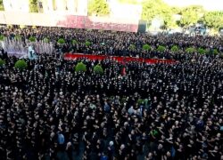 برگزاری اجتماع بزرگ مردم اصفهان در عصر عاشورا برای چهارمین سال