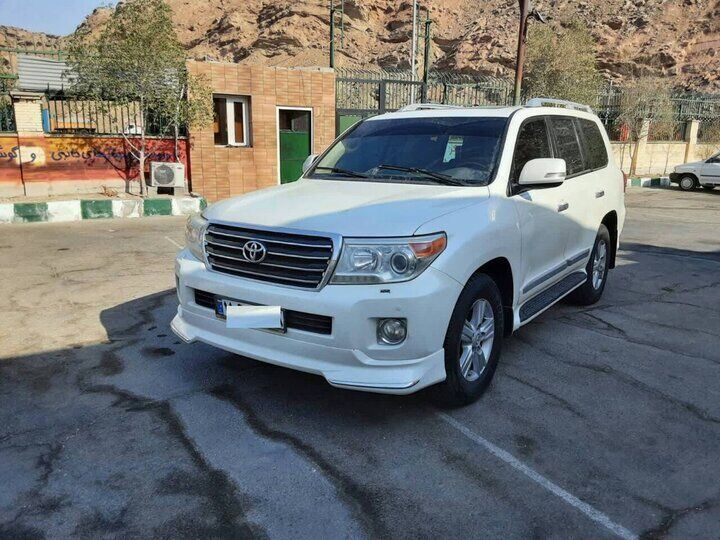 توقیف لندکروز 350میلیاردی در اصفهان