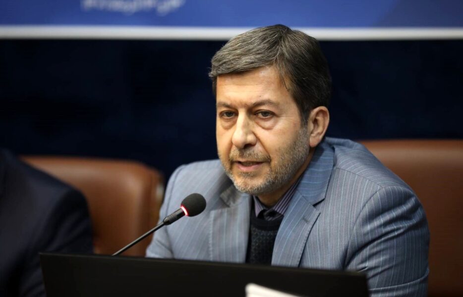 مردم اخبار حمله را از رسانههای رسمی کشور دنبال کنند مردم اخبار حمله را از رسانههای رسمی کشور دنبال کنند