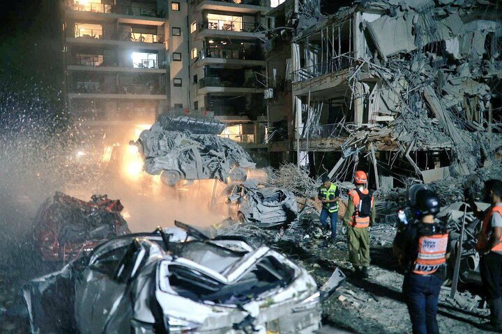 از شمال تا جنوب و مرکز اسرائیل مورد اصابت موشک‌ های ایران