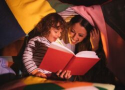 چطور خواندن کتاب‌ را برای کودکان جذاب کنیم؟