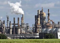 هشدار وزارت نفت؛ از تأسیسات آسیب‌دیده فاصله بگیرید