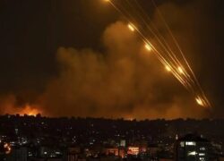 قهرمان‌ ها پای کارند!