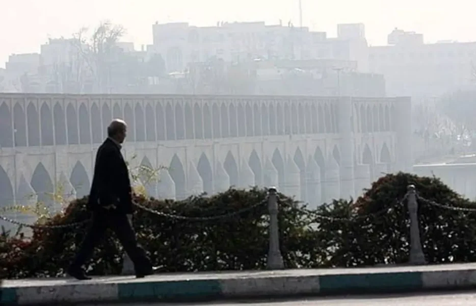 وضعیت هوای اصفهان قرمز شد