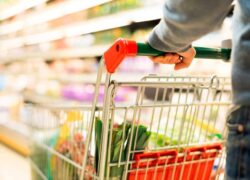 بازار کالاهای اساسی پایدار است