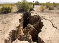 نرخ فرونشست زمین در اصفهان به ۱۸ سانتی‌متر در سال رسید