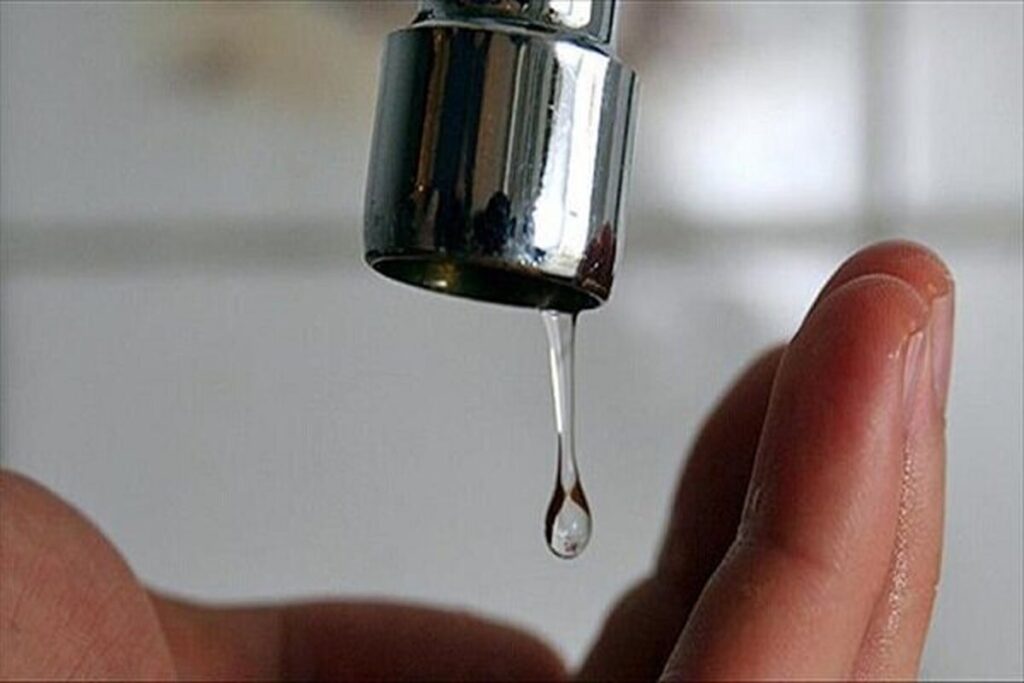 رفع مشکل دیرینه کمبود فشار آب در چند خیابان شمال شهر اصفهان - اصفهان زیبا