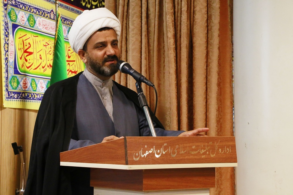 آزمون شفاهی حافظان قرآن با حضور ۴۵۰ نفر در استان اصفهان آغاز شد - اصفهان زیبا