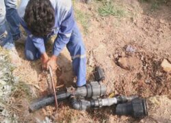 کشف و قطع انشعاب غیرمجاز آب در مراتع کشاورزی کلم‌خواران اصفهان