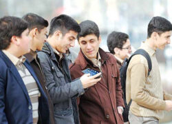 فضای مجازی و نقش آن در تغییر زبان نسل Z فضای مجازی و نقش آن در تغییر زبان نسل Z