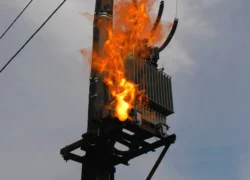 گرمای تابستان و قطعی‌های پراکنده و مکرر برق در کاشان