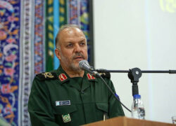 نباید اجازه دهیم دشمن میان ما اختلاف بیندازد