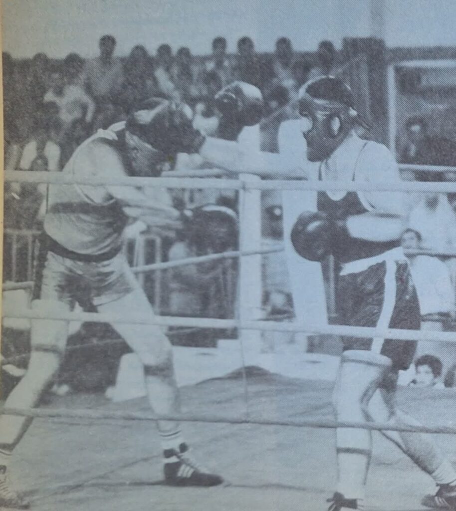 بوکسورهای اصفهانی در فینال رقابت‌های جوانان کشور (1369) - اصفهان زیبا