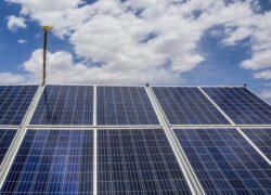 وعده پزشکیان برای تأمین برق در میانه خاموشی‌ها