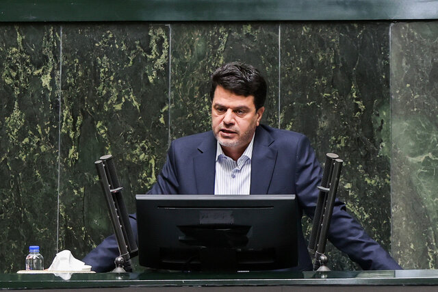 واکنش تند نماینده اصفهان به انحلال سازمان‌های زیرمجموعه جهاد کشاورزی