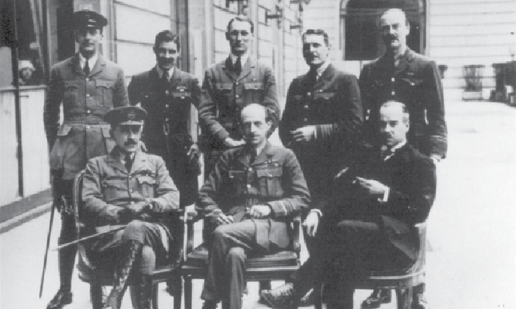 واقعا همیشه پای انگلیس در میان است!