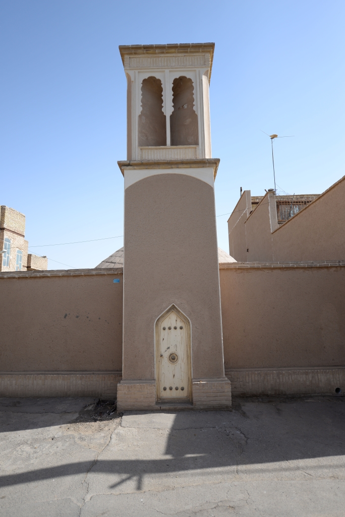 آب انبار سر کوچه یخچال آران و بیدگل کجاست؟