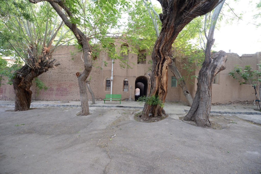 روستای سرابه اردستان کجاست؟