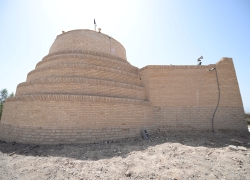 بقعه پیر اویس مهابادی اردستان کجاست؟ بقعه پیر اویس مهابادی اردستان کجاست؟