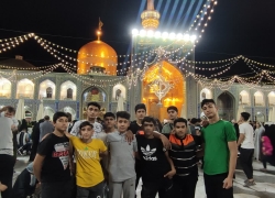اینجا چراغی روشن است