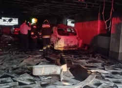 حریق خودرو در شهرک ولیعصر اصفهان 6 مصدوم بر جای گذاشت حریق خودرو در شهرک ولیعصر اصفهان 6 مصدوم بر جای گذاشت