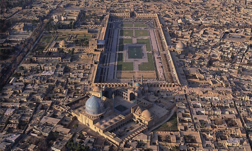 اصفهان و فرصتهای توسعه اصفهان و فرصتهای توسعه