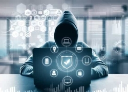 عکس من در فضای مجازی پخش شده؛ چه کار باید بکنم؟