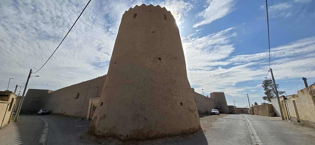 روستای مالواجرد جرقویه کجاست؟